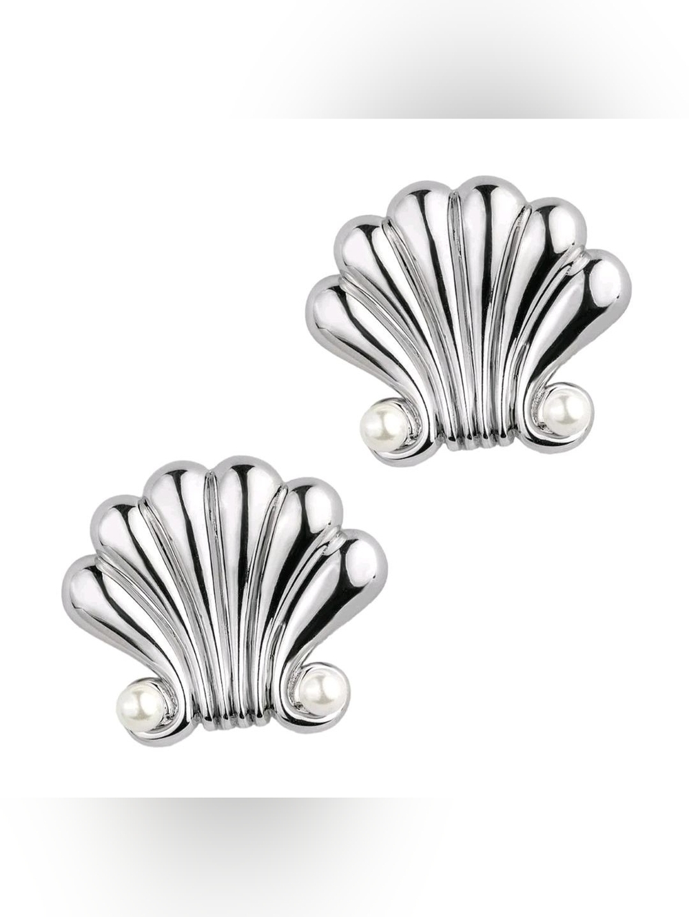 Hamptons Earrings By Oomiay